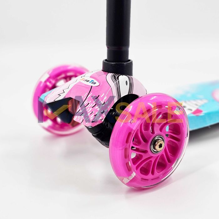 Тротинетка триколка синьо с розово деца спорт 3 светещи колела