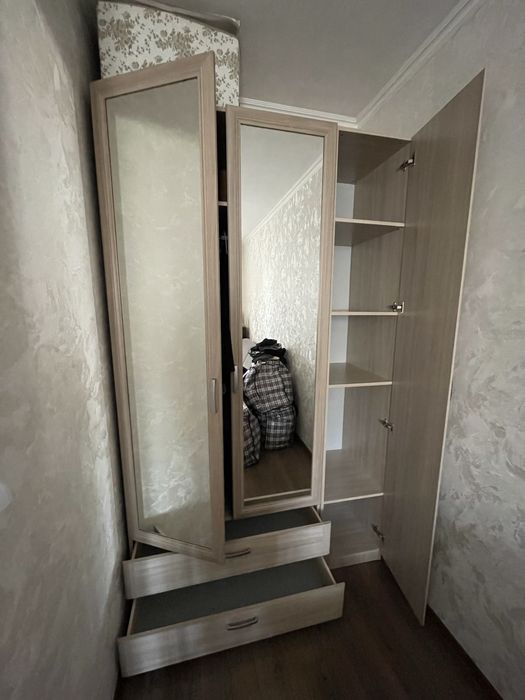 шкаф для одежды и вещей