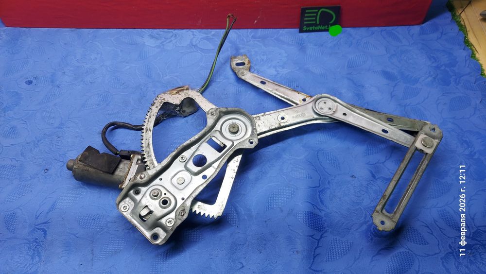 Стеклоподъемник Мерседес С W202 левый передний задний