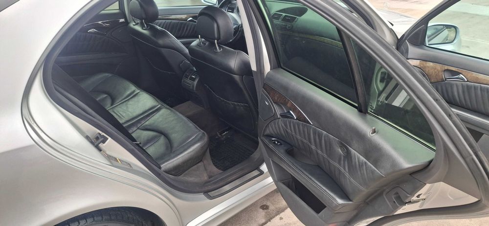 Продавам Мерцедес Е 270 CDI 177коня авангард 2004г