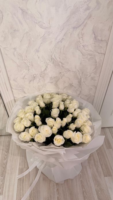 белые розы свежие шымкент, цветы