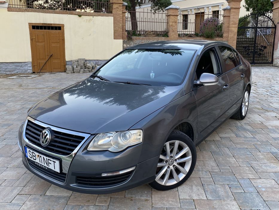 VOLKSWAGEN Passat