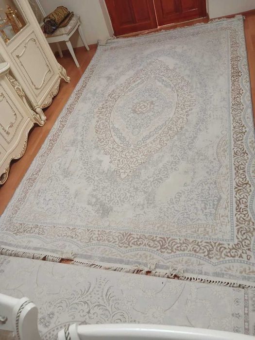 Продам ковёр б/у