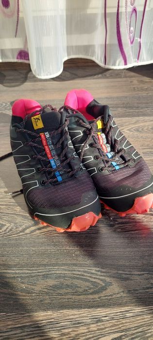 Papuci impermeabili 39