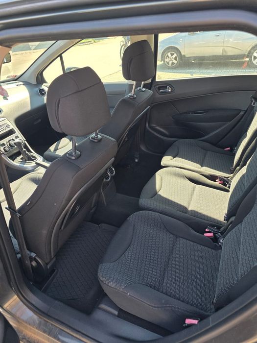 Peugeot 308 1.6 benzina și GPL