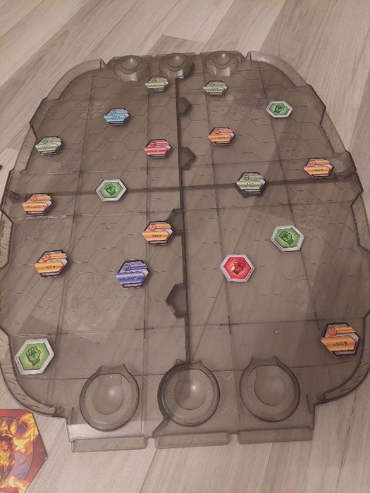 Arenă Bakugan in stare foarte buna