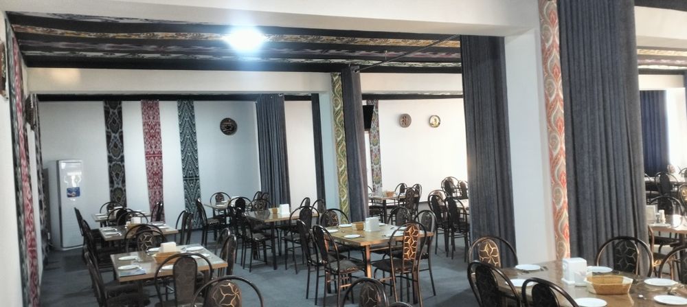 Uch pahlavon kafe restoran