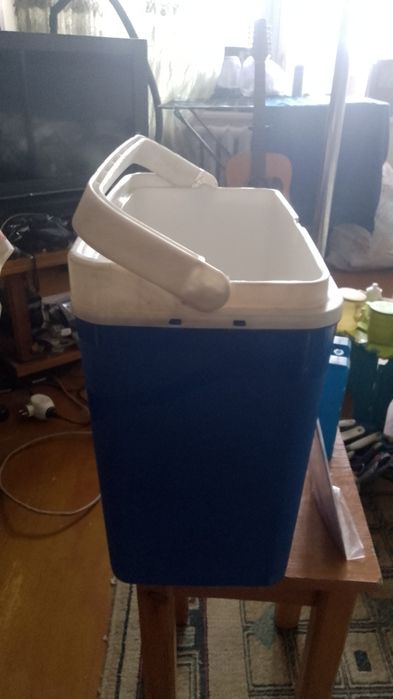 Продам авто холодильник