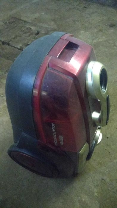 Пылесос Vitek VT-1833R