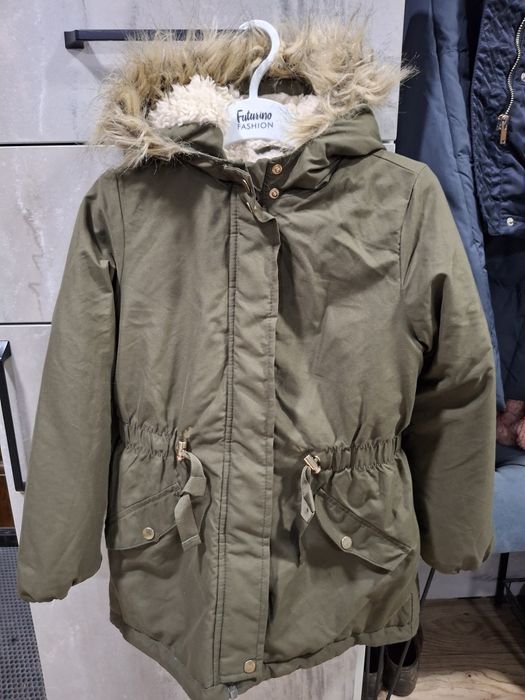 Куртки на девочку 7-9 лет