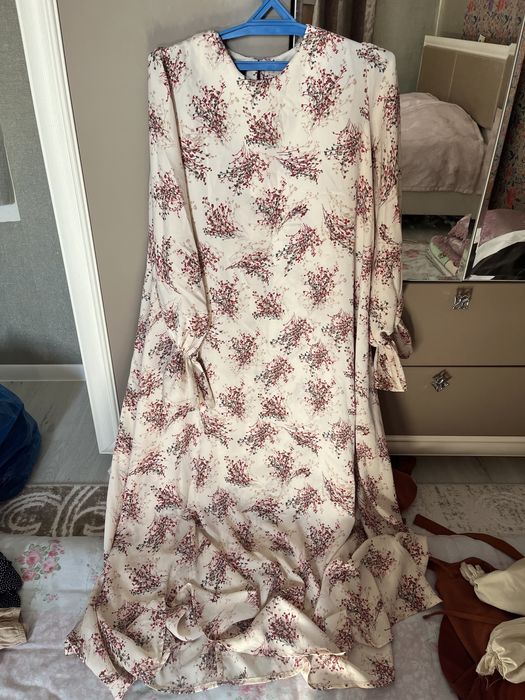 Длинная платье 5000 тг