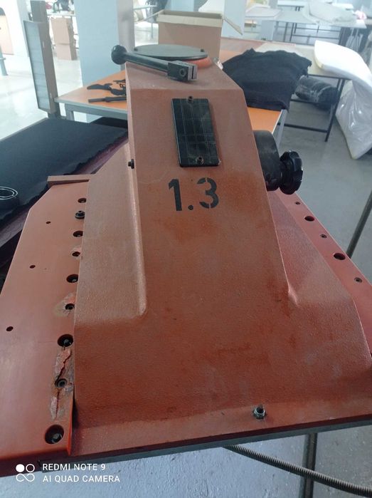 Автоматична щанц преса АТОМ G999 raf, за рязане на кожи, дунапрени др.