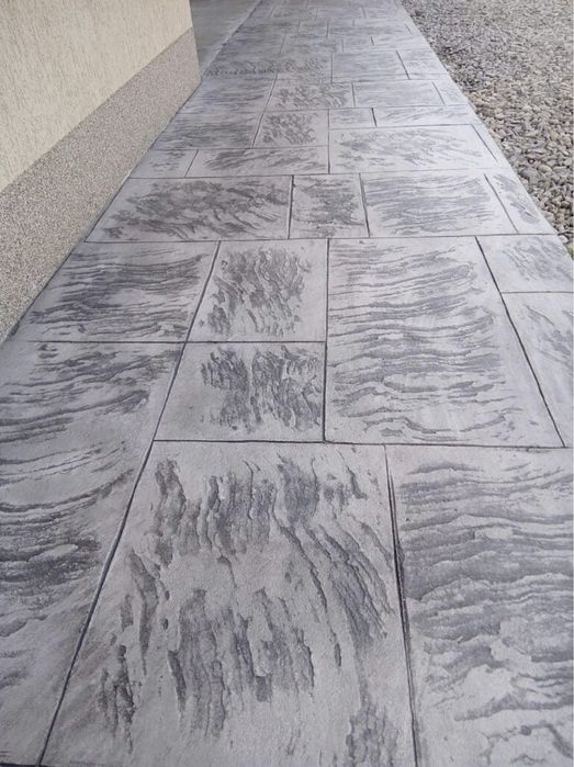 Pardoseli din beton amprentat/elicopterizat(120 ron/mp)
