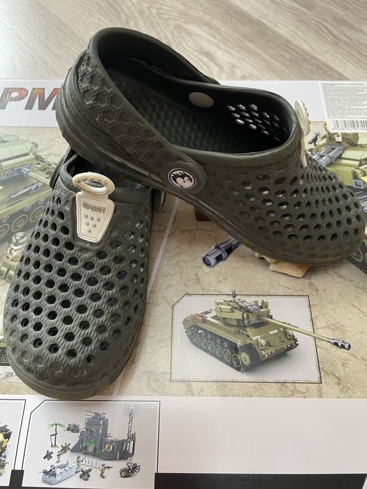Продам кроксы детские