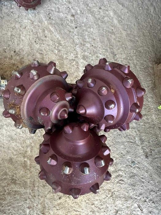 Долото шарошечное дм 161