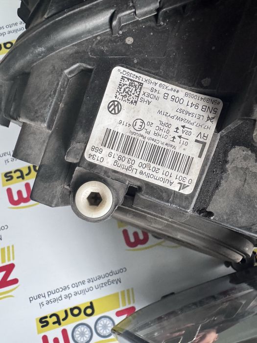 Far stanga dreapta halogen VW Tiguan 2016-2020