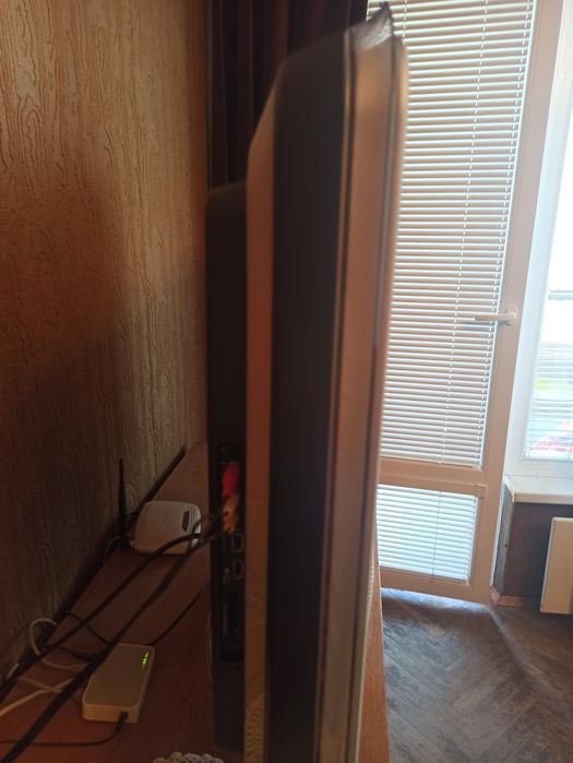 Продавам телевизор Philips