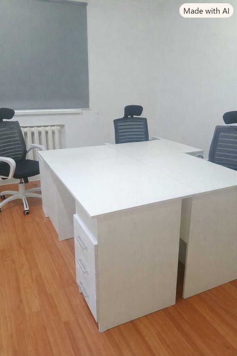 столы и кресла для сотрудников