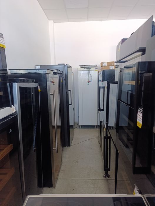 Нова!!! Витрина за вино WITT