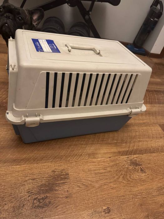 Переноска для собаки или кошки