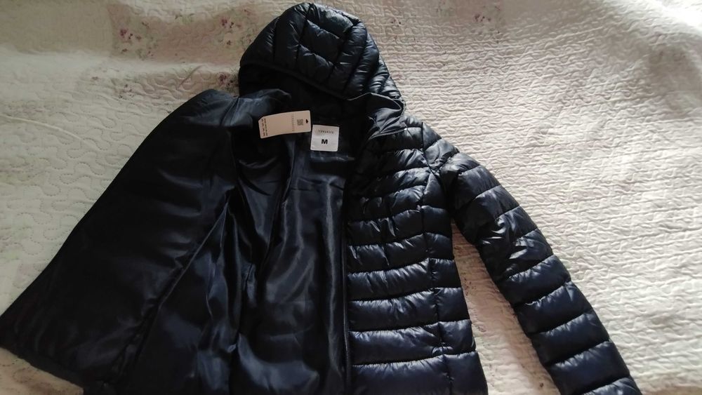 Преходно яке, чисто ново