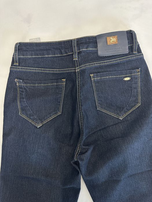 Новые джинсы