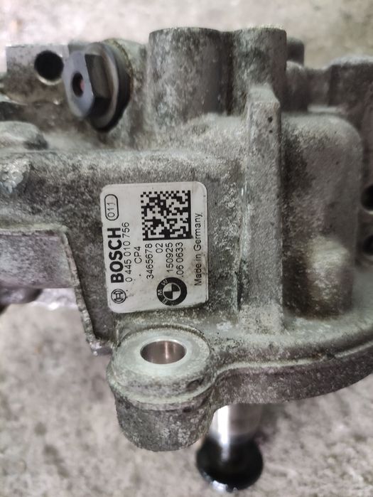 Дюзи и помпа за BMW 2.0d N47