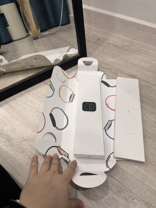 Коробка от часов эпл