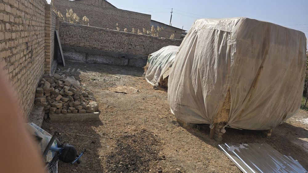 Жондор туман марказидан ер участка сотилади . 7сотик нархи 18000$ кели