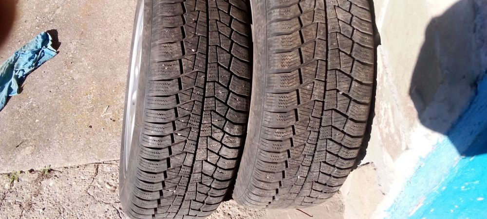 Гуми с джанти  почти нови