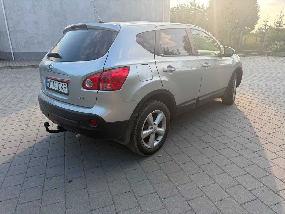 Nissan Qashqai, an 2008, motor 2.0 dCi diesel – 1995 cm³, 110 kW / aprox. 150 CP, cutie manuală în 6 trepte.