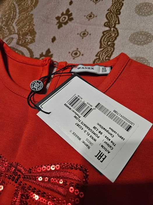 Платье новое на девочку  с этикеткой