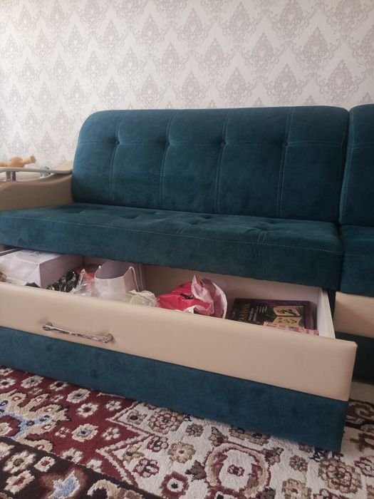 Диван. В отличном состоянии
