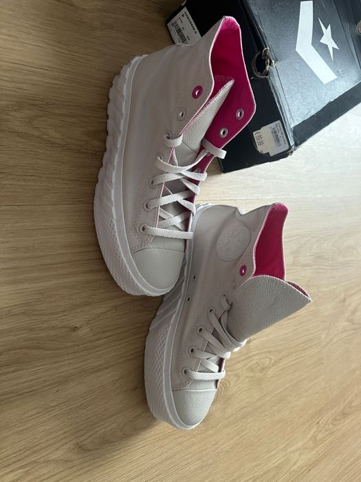 Adidași Converse