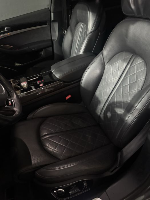 Audi s8 4.0 tfsi pachet ceramic