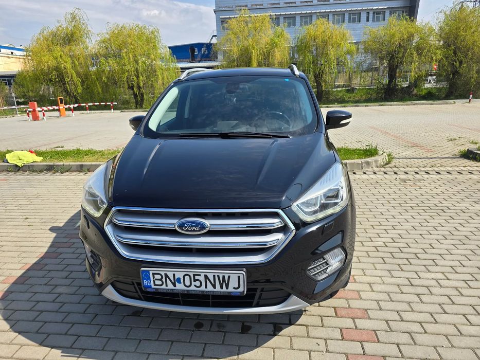 Ford Kuga Primul proprietar, stare excelenta, urme pe uși în urma neatenție în p