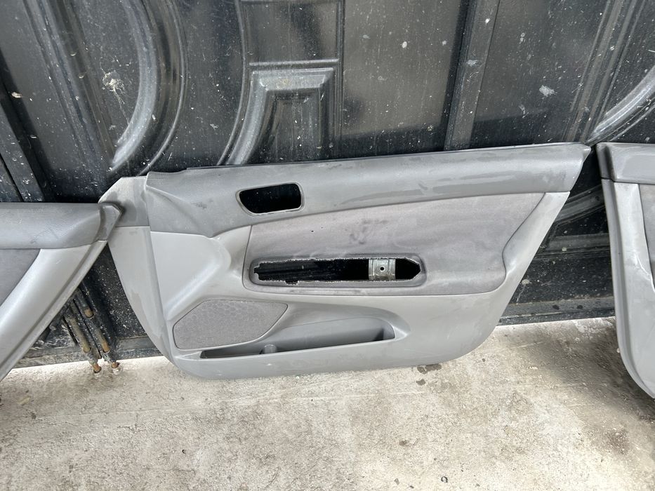 Обшивка Toyota 30.35