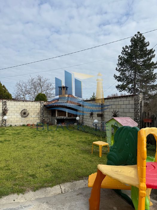 Продава се Заведение в с. Здравец, Област Варна - 460 кв.м за 266 €/кв.м - Снимка #4