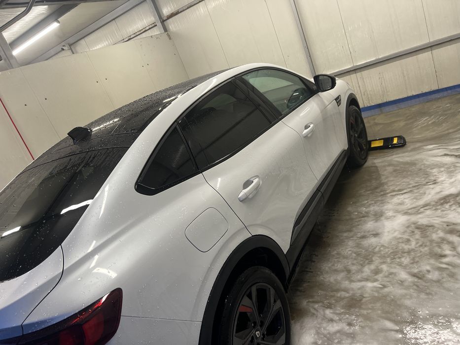 Vand sa schimb cu renault talisman initiale Paris (2016-2018 )+diferenta  .