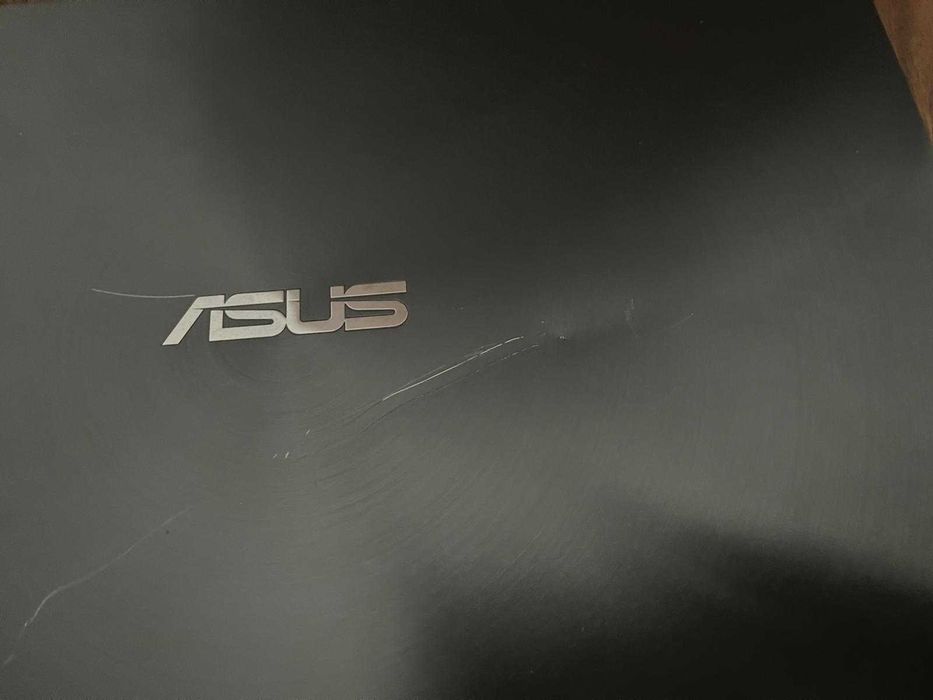 Asus laptop vânzarea