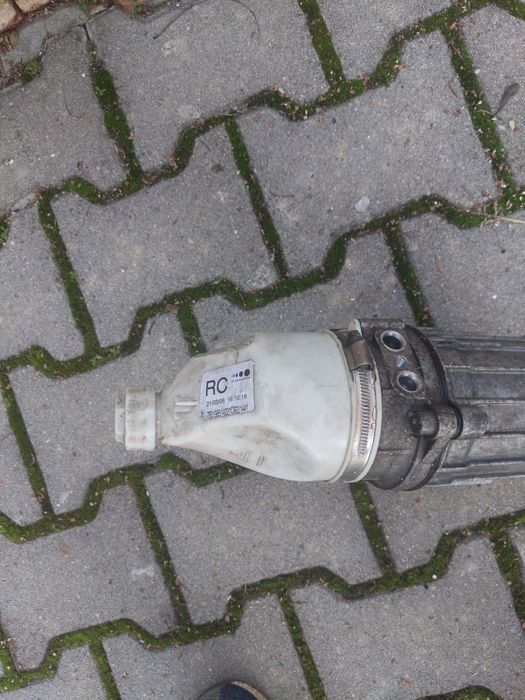 Помпа за серво Opel Astra H 1.9 CDTI OEM: 13192897 TRW