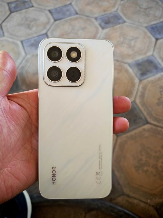 Продам Honor X8c 128gb в отличном состоянии