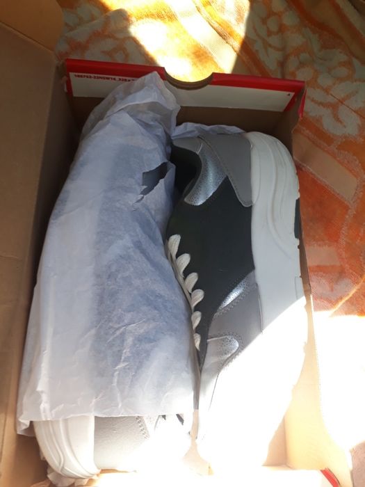 кроссовки кроссы