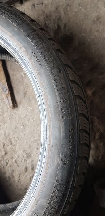 Зимни гуми-2021г.-18цола-225/40-1бр.-130лв."CONTINENTAL "