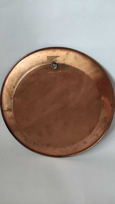 Голяма стенна медна чиния с лика на Спасителя