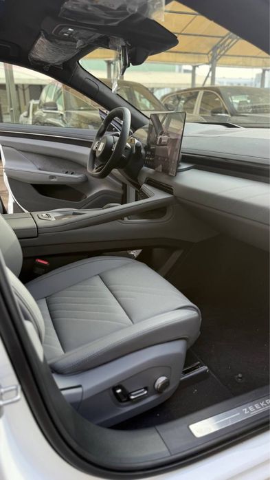 Zeekr 001 you комплектация 2025