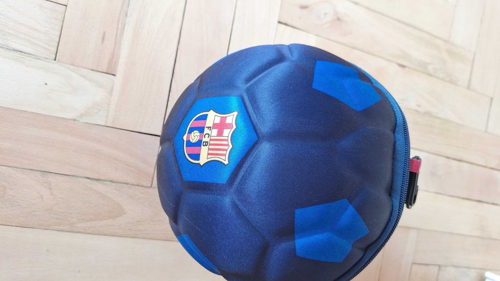 Сак Barcelona, футболна топка, чисто нов