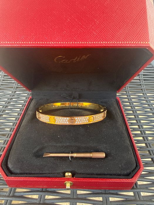 Cartier гривна с диаманти