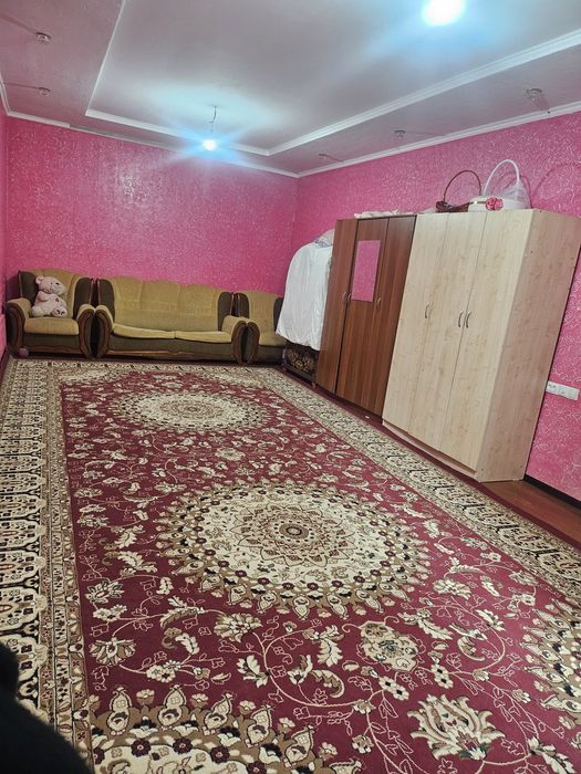 Квартираға қыздар аламыз