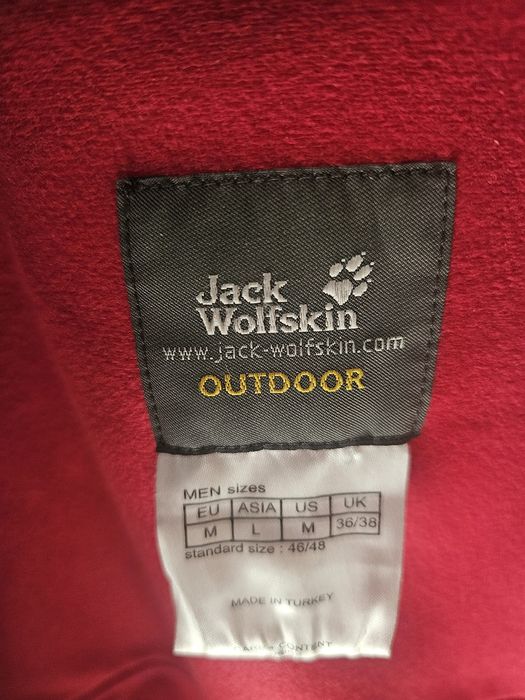 Куртка Jack wolfskin.  Ветровка